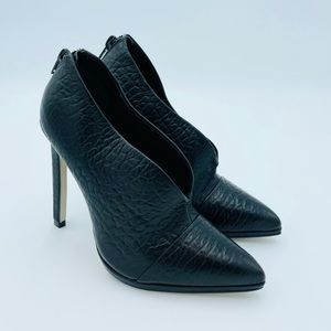 ALDO BLACK GENUINE LEATHER ANKLE HEELED BOOTIES